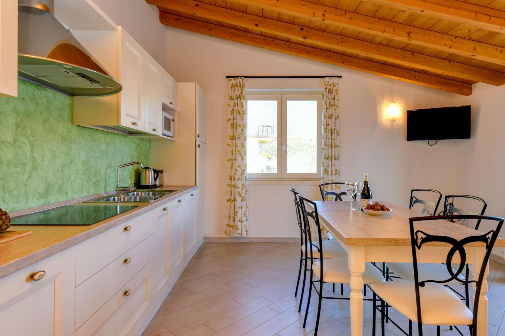 Albicocca Apartment Тиняле Екстериор снимка