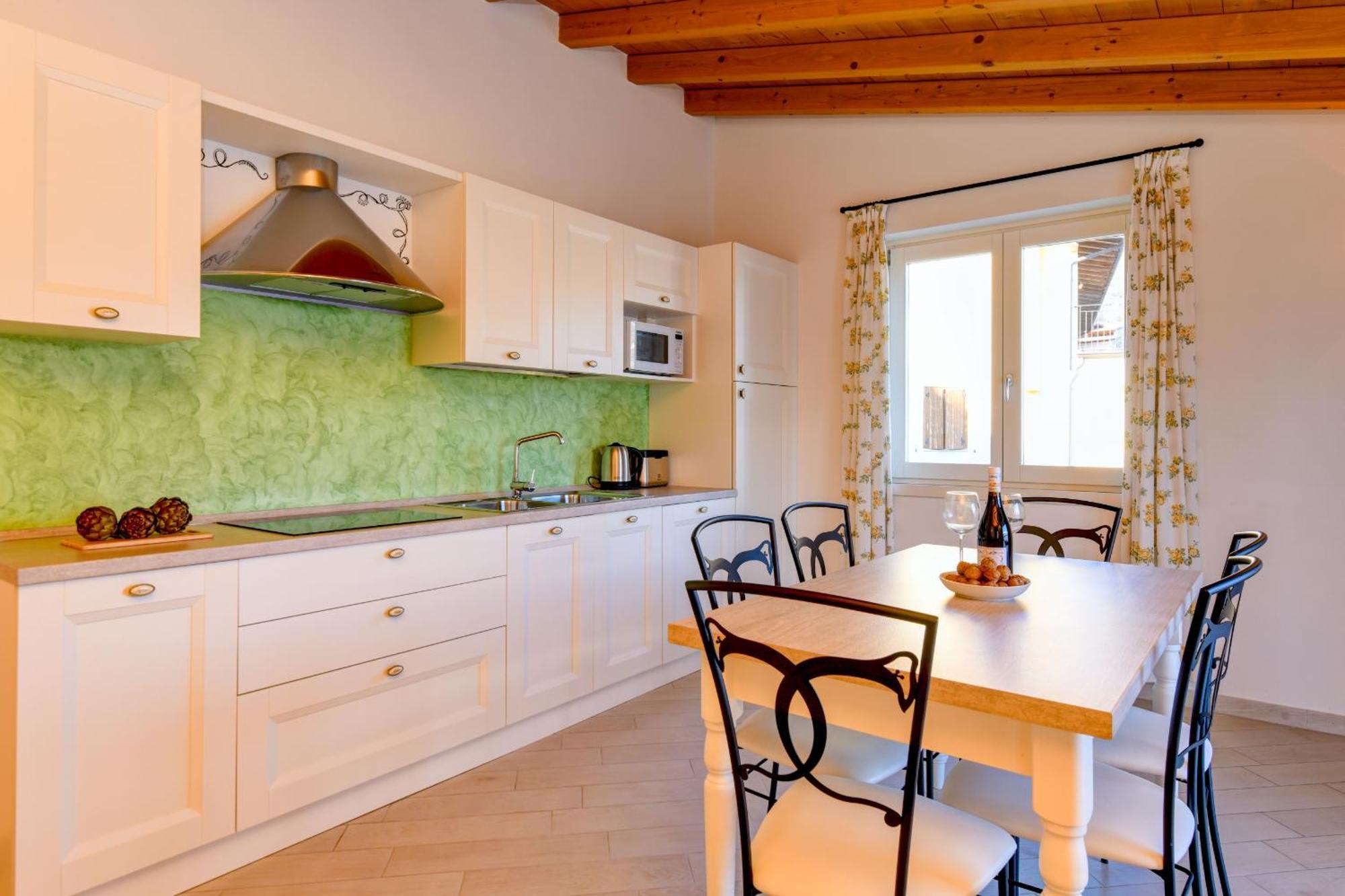 Albicocca Apartment Тиняле Екстериор снимка